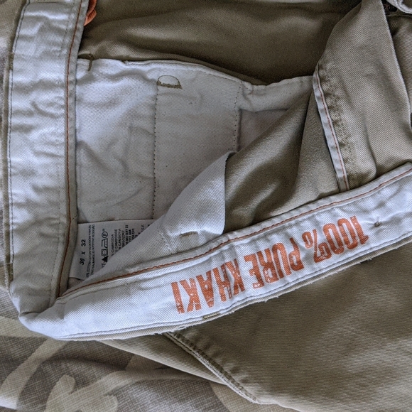 Dockers D3 Classic Khaki Pants - Picture 4 of 5